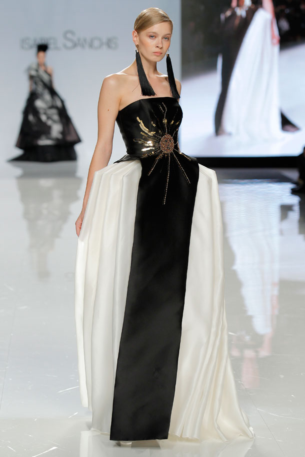 ilovebrides.pt Isabel Sanchis 2018 Barcelona Bridal Fashion Week 2017